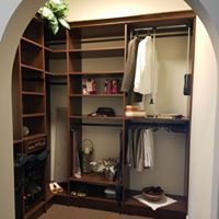 Showroom-Closet-2